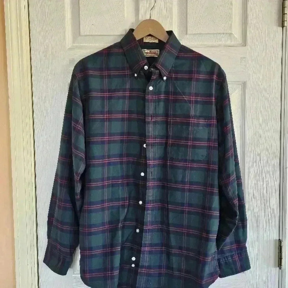 L.L. Bean Green Plaid Casual Button Down Shirt - Picture 1 of 7